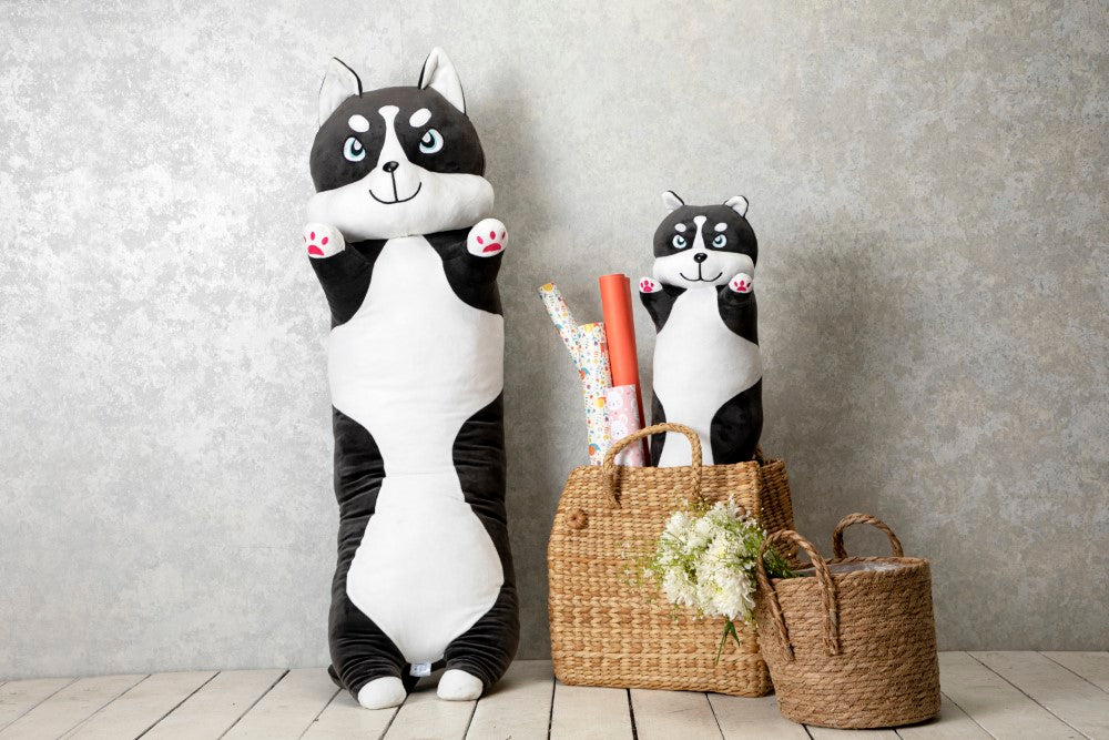 Hubie - The Cheerful Cat - Black