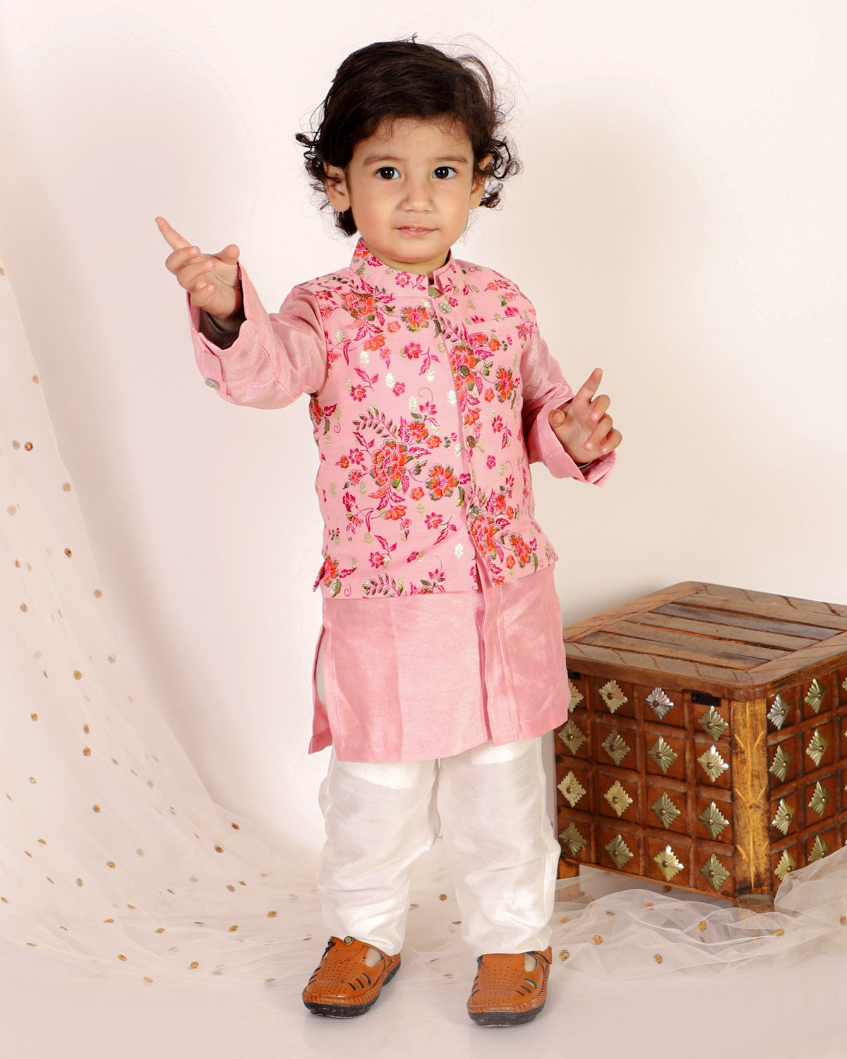 Pink Kurta Set With Floral Jacket