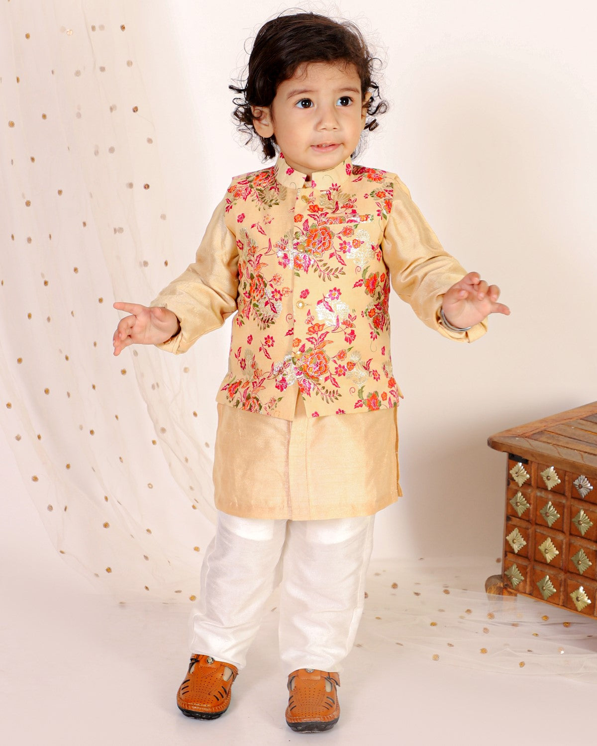 Kurta Set With Floral Jacket