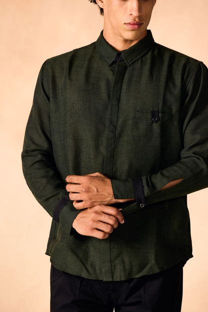 Tab Collar Contrast Trim Shirt
