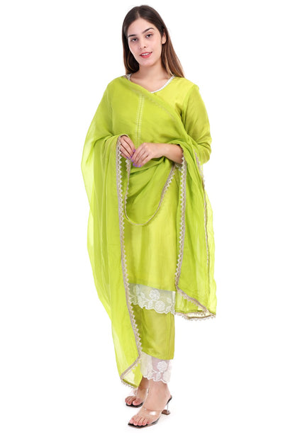 Muslin kurta set with lace work