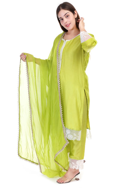 Muslin kurta set with lace work