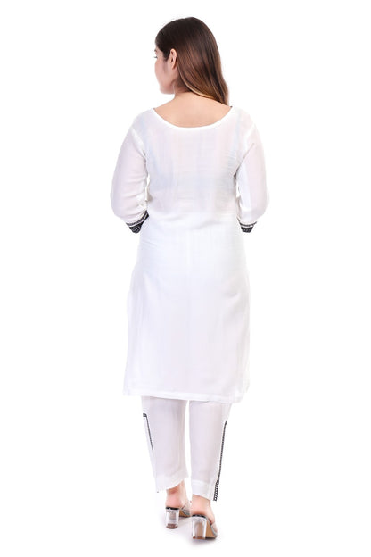 Muslin kurta set with lacework